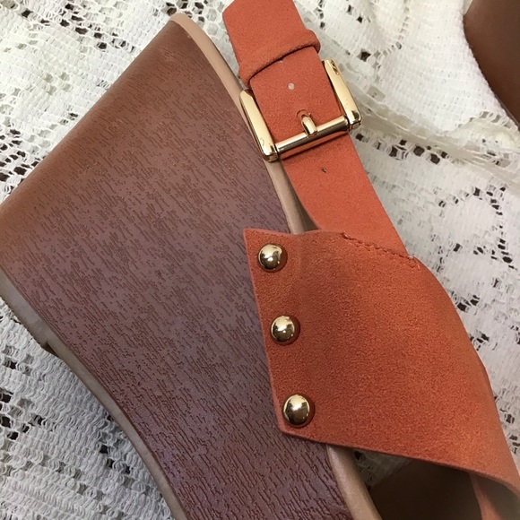 Parker & Sky- Orange Wedge Sandal - Picture 5 of 8